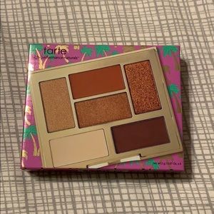 Tarte glam on the go eyeshadow palette